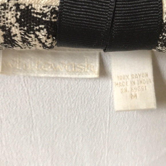 Vintage  white long sleeve blouse . - Picture 4 of 4